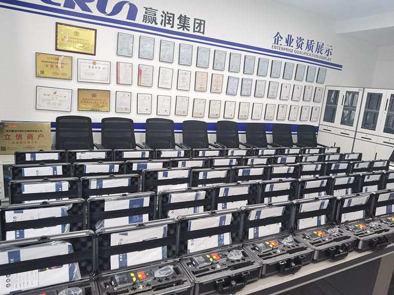品質保證、實力認可！贏潤集團四合一氣體檢測儀用于石油化工企業！